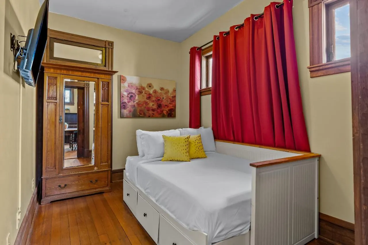 The Marquis Manor | Jz Vacation Rentals Saint Louis Ferienhaus